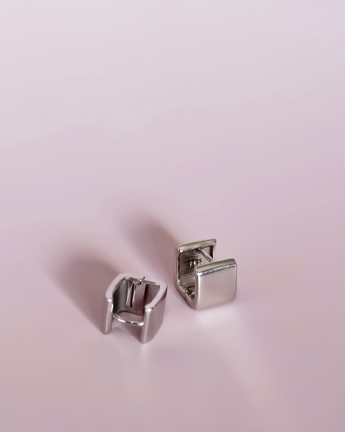 Channyn Cube Huggies - Silver