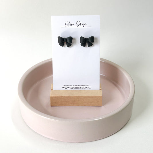 3D Bow Stud - Black