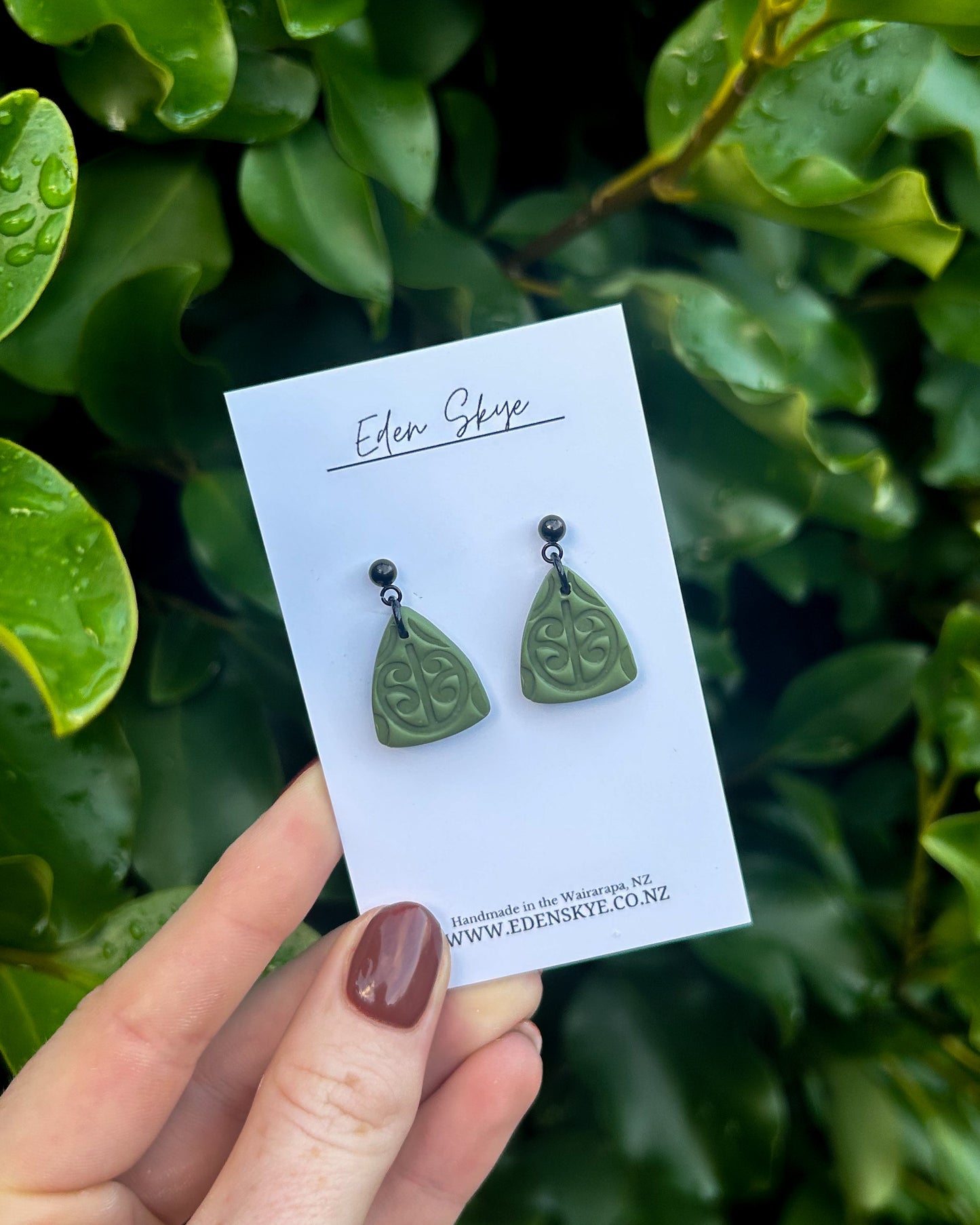 Kamaia Dangles - Kākāriki