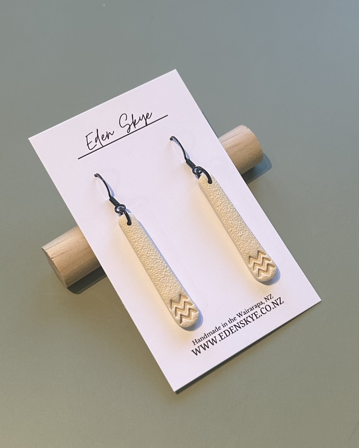 Keiha Dangles - Bone Look with Texture