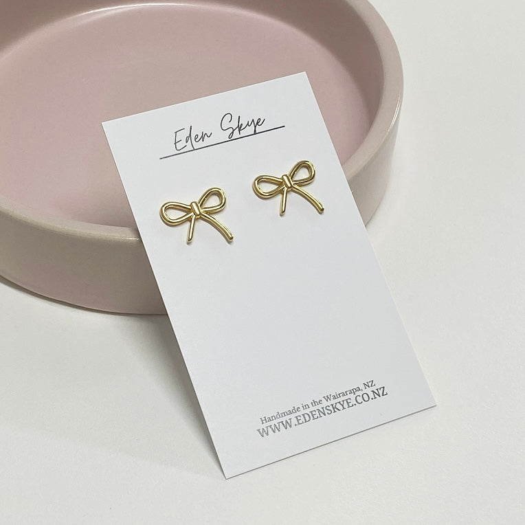 Bow Studs - Gold