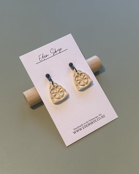 Kamaia Dangles - Bone Look (Deep Impression)