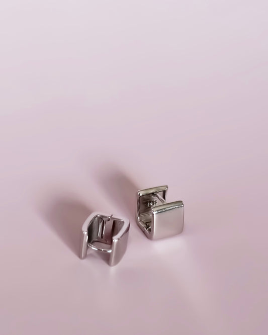 Channyn Cube Huggies - Silver