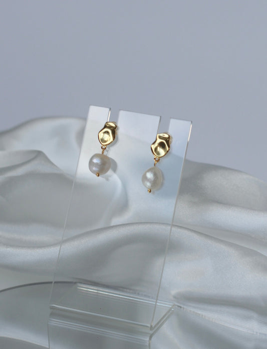 Ella Freshwater Pearl Drops - Gold