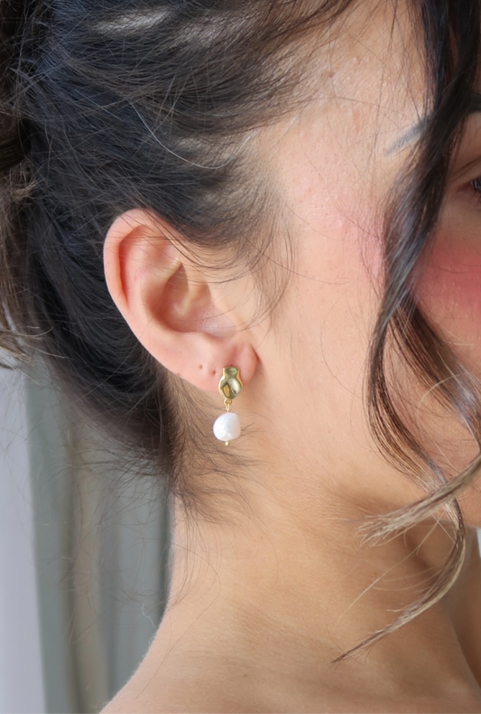 Ella Freshwater Pearl Drops - Gold