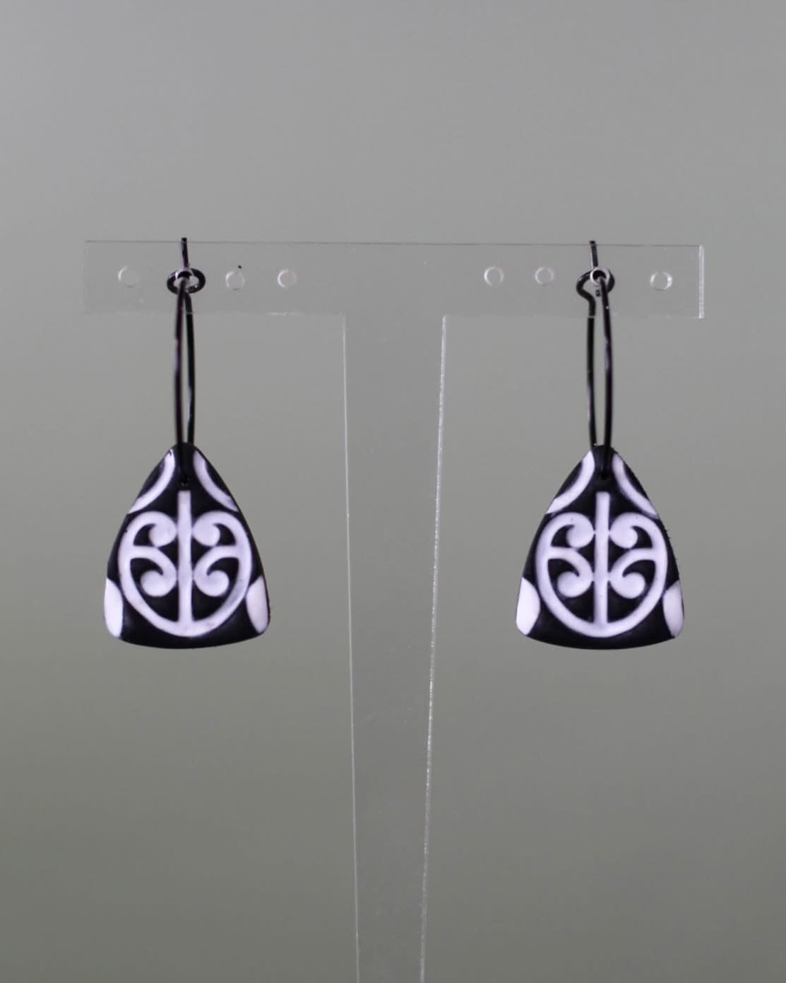 Kamaia Hoops - Pango with Mā Paint