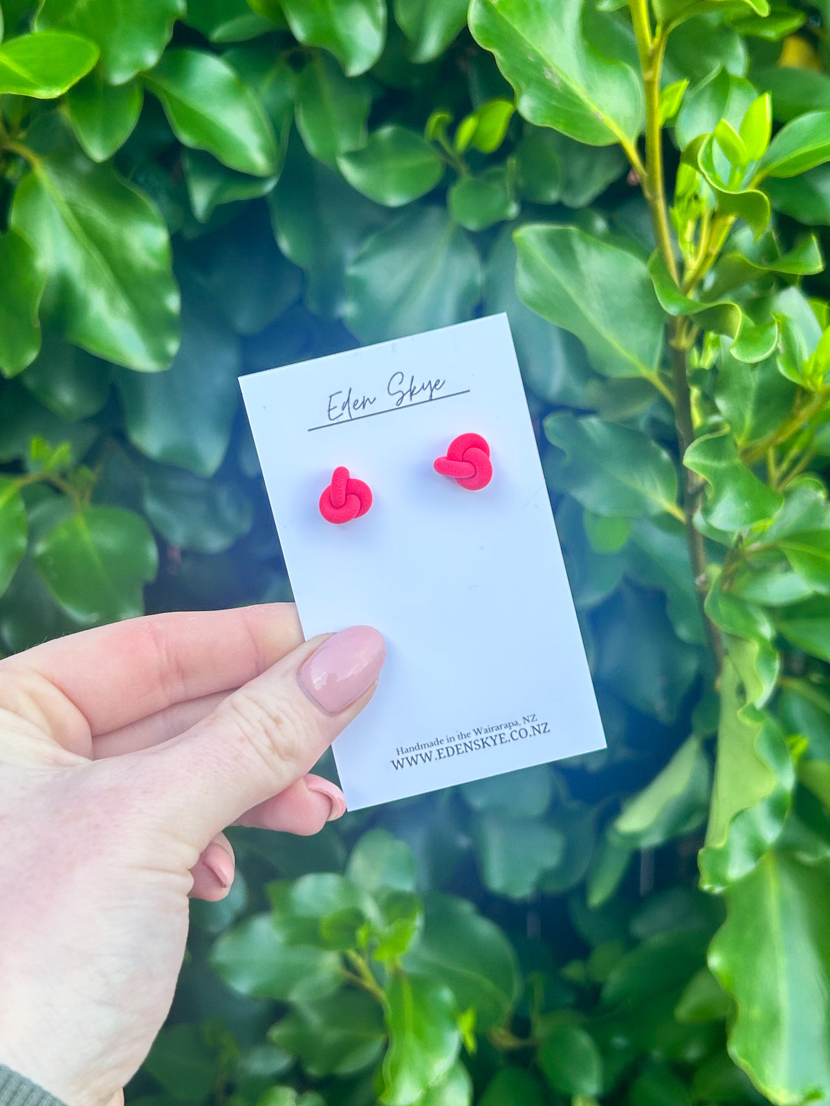 Knotted Studs - Raspberry